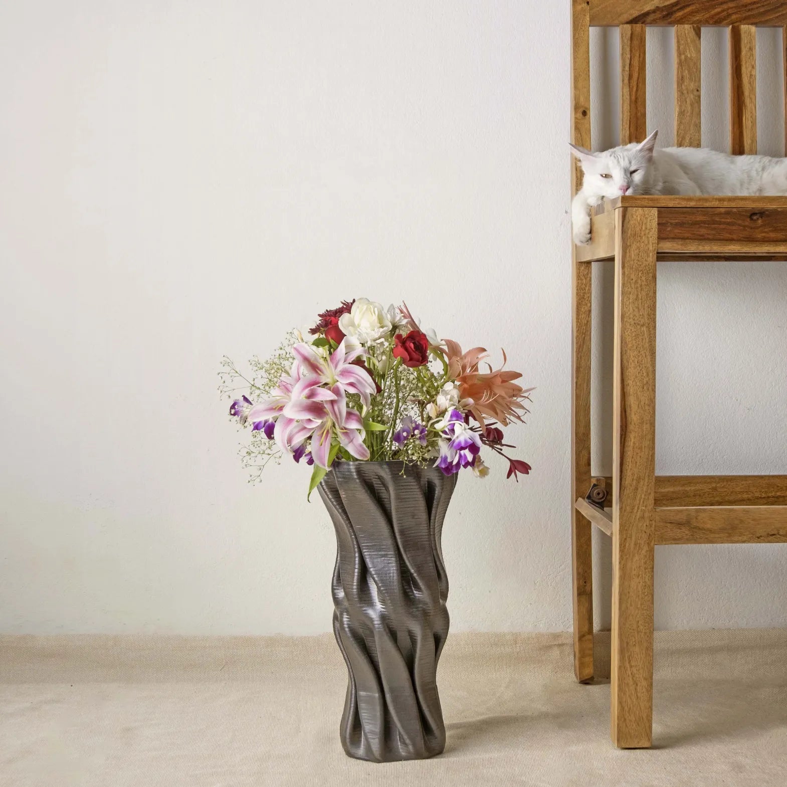 Tall black Ceramic floor vase 3D printed with flowers #color_black