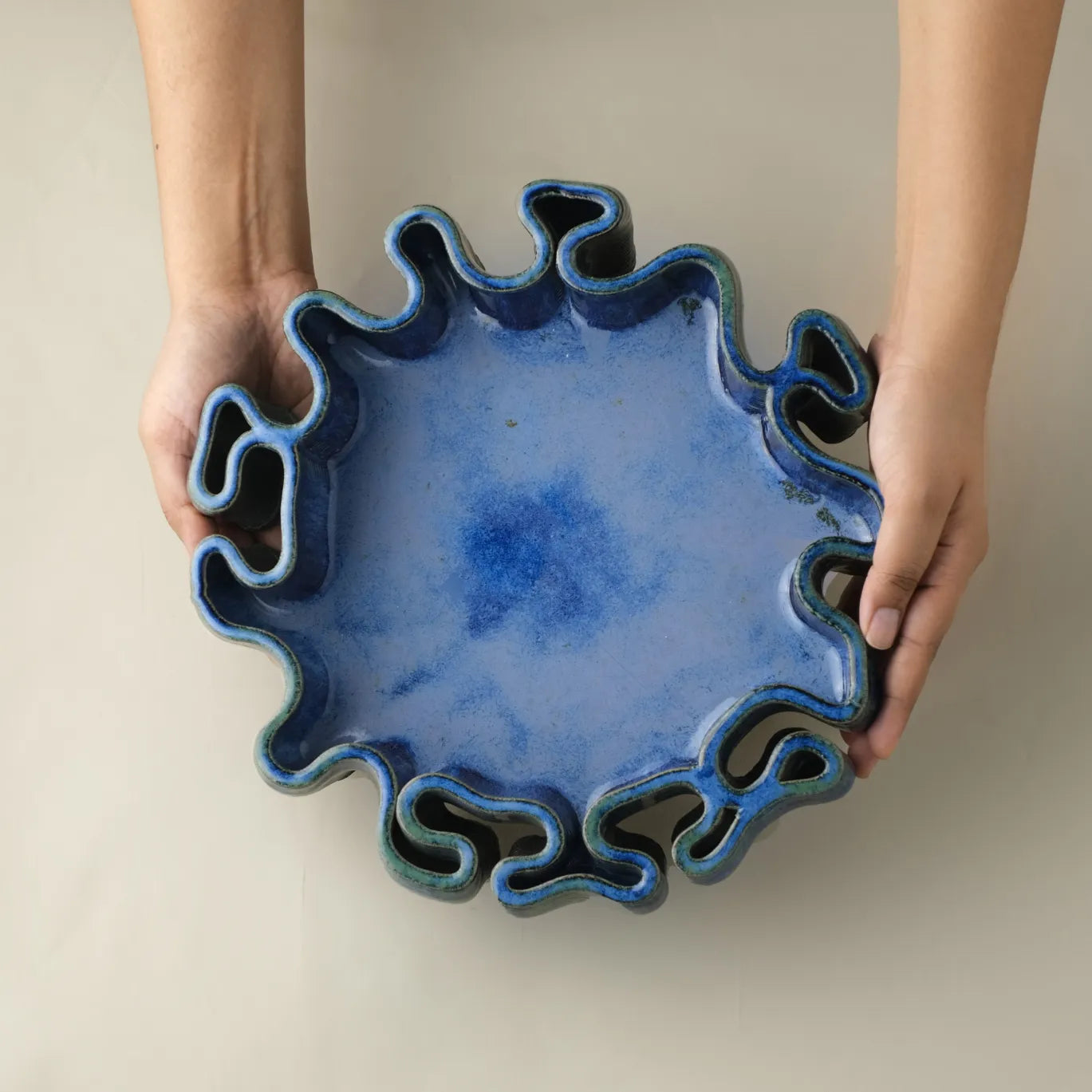 Round blue Ceramic Fruit Tray 3D printed size demo #color_sapphire blue