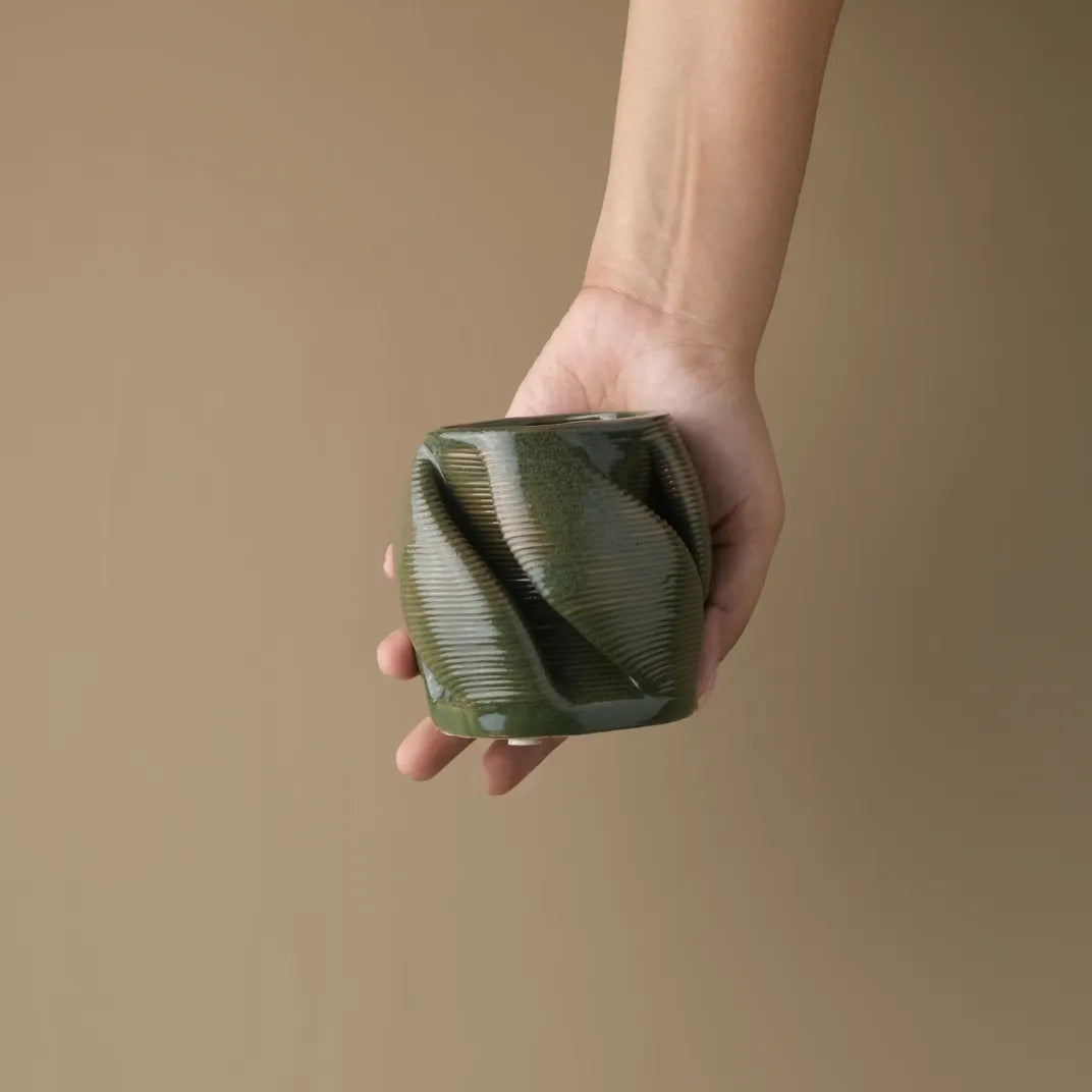 green Ceramic Cutlery Holder 3D printed size demo #color_olive green