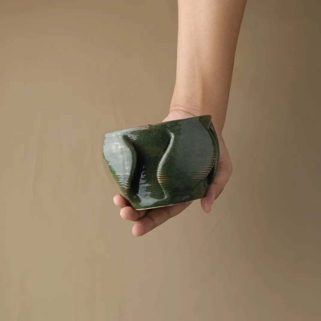 green Ceramic Planter 3D printed size demo #color_olive green
