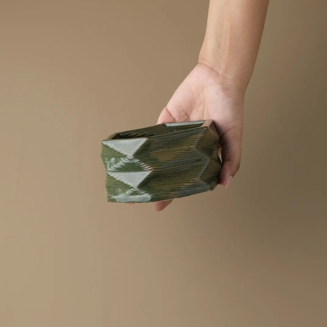 green Ceramic Planter 3D printed size demo #color_olive green