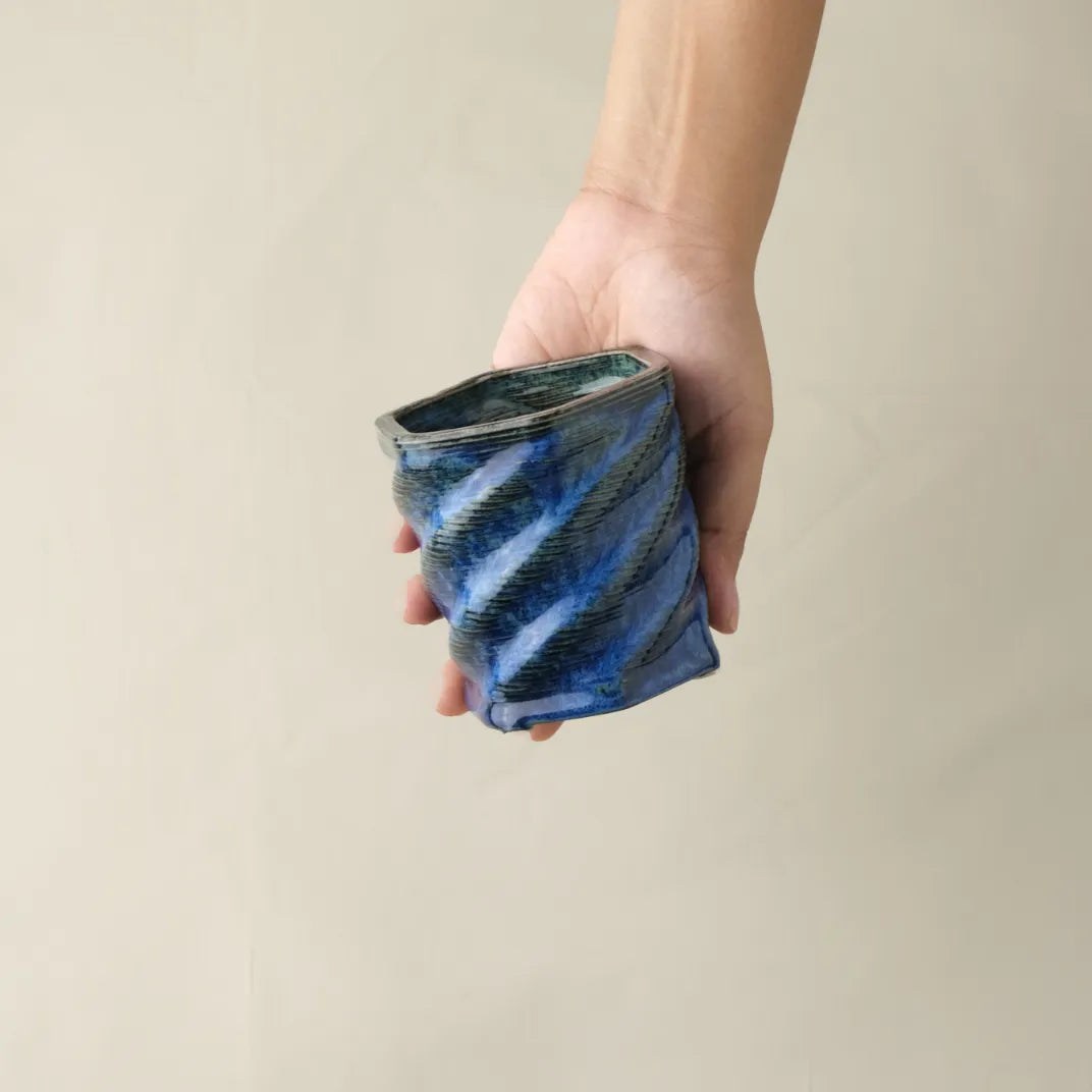 blue Ceramic Planter 3D printed size demo #color_sapphire blue