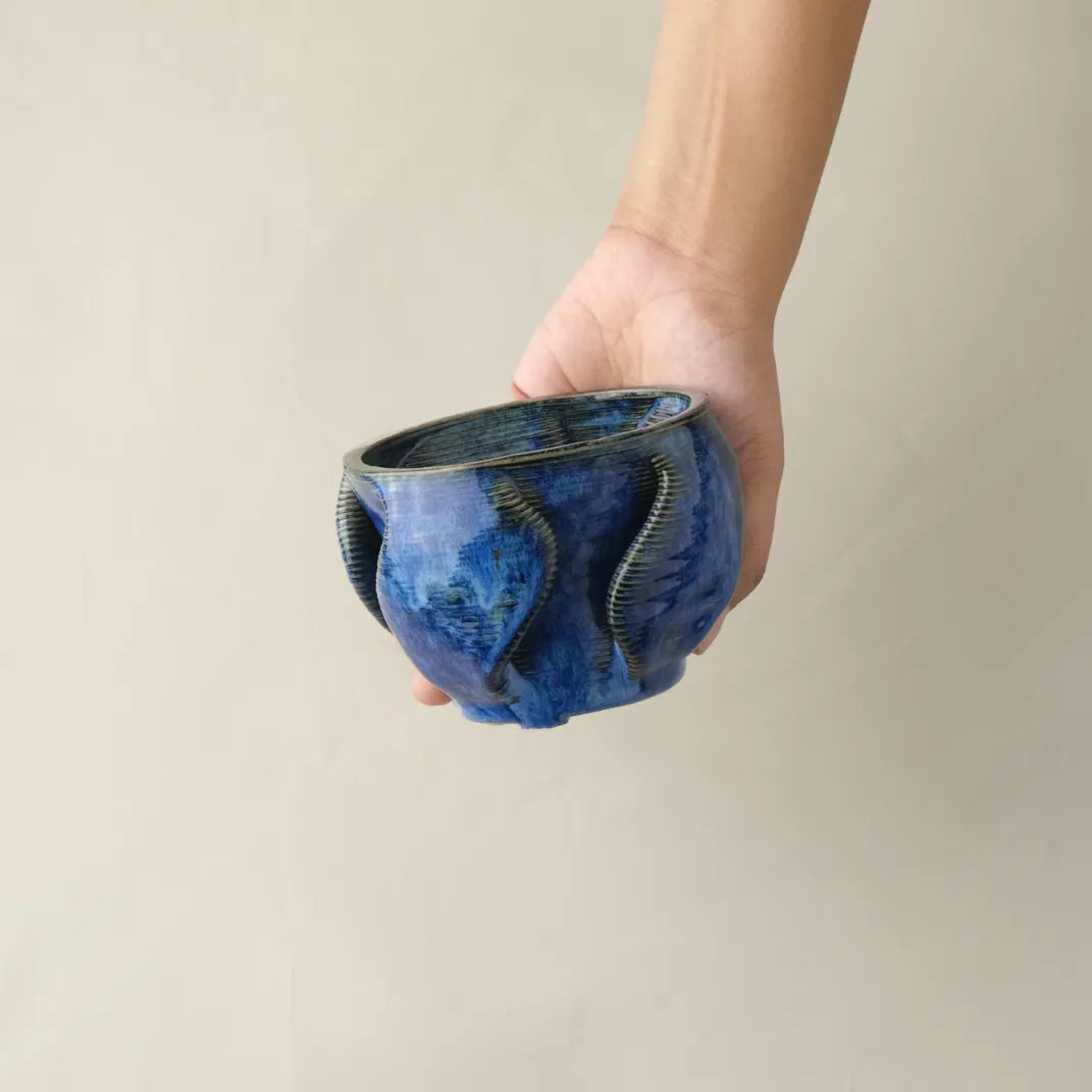 blue Ceramic Planter 3D printed size demo #color_sapphire blue