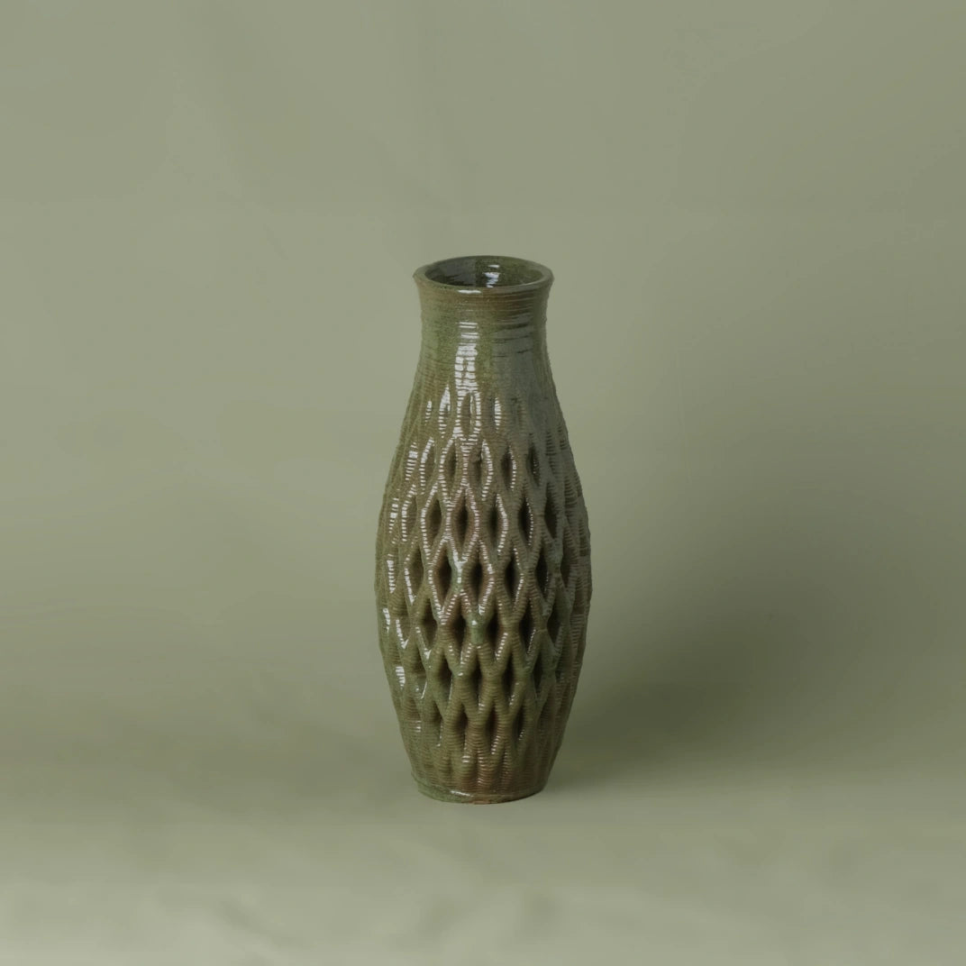 green Ceramic Table Vase 3D printed side view #color_olive green