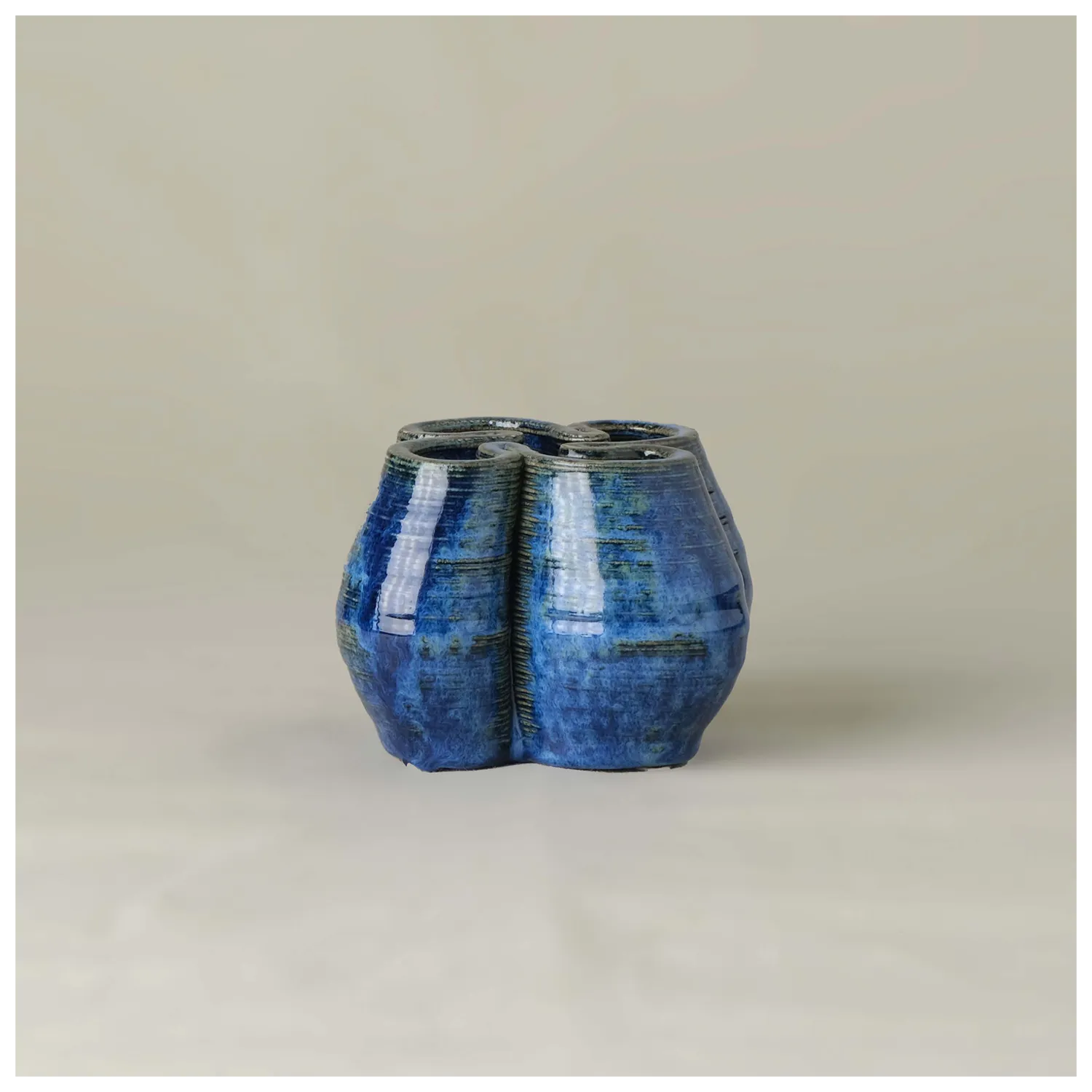blue Ceramic Cutlery Holder 3D printed front view #color_sapphire blue