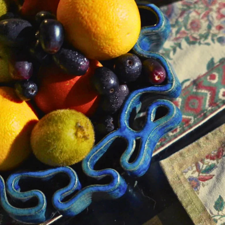 ceramic fruit tray blue #color_sapphire blue