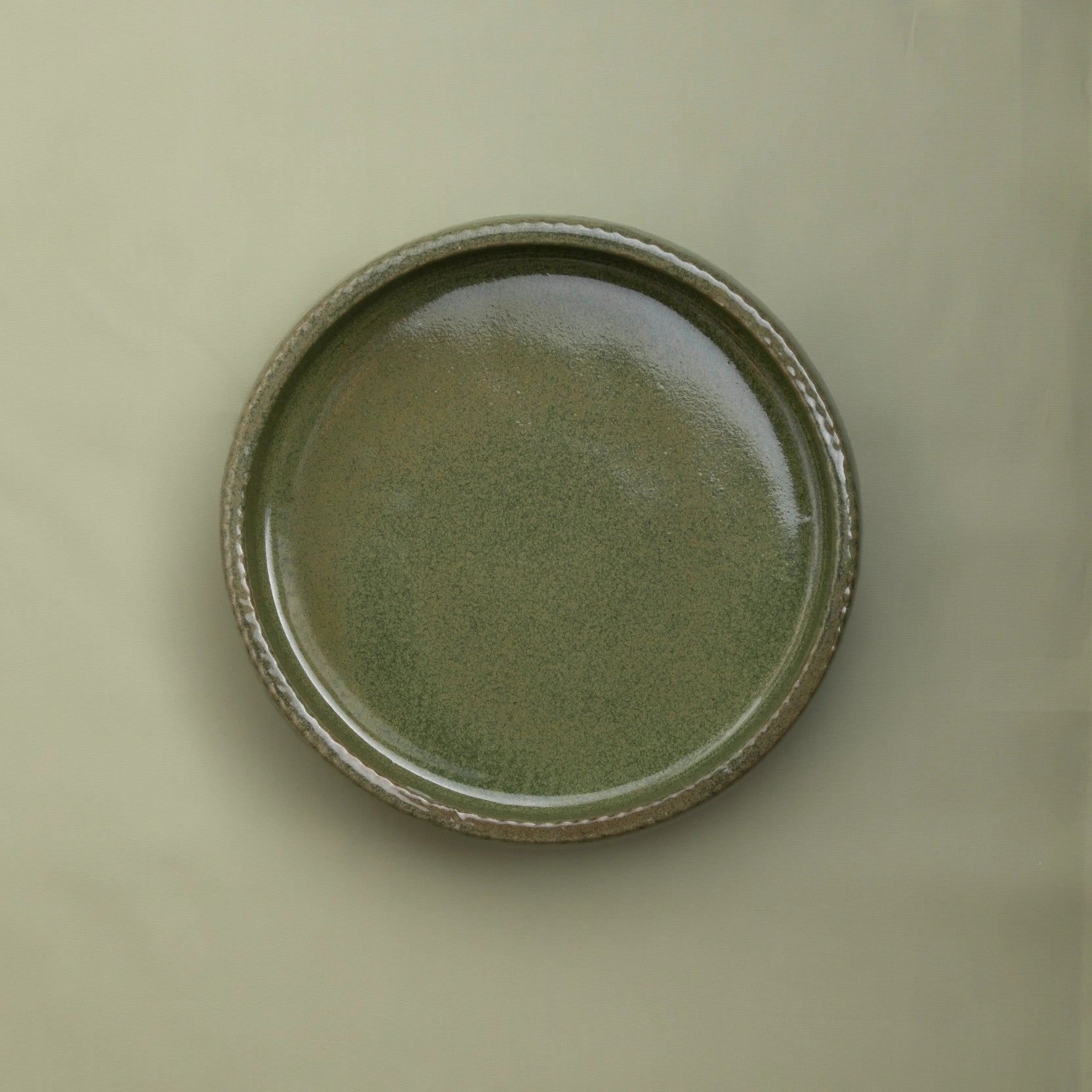 Round green Ceramic Decorative Tray 3D printed top view #color_olive green