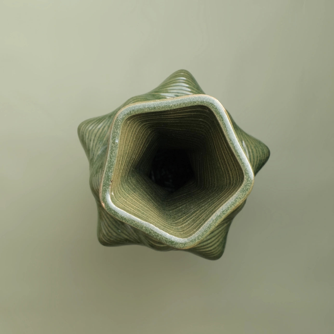 Large green Ceramic Table Vase 3D printed top view #color_olive green