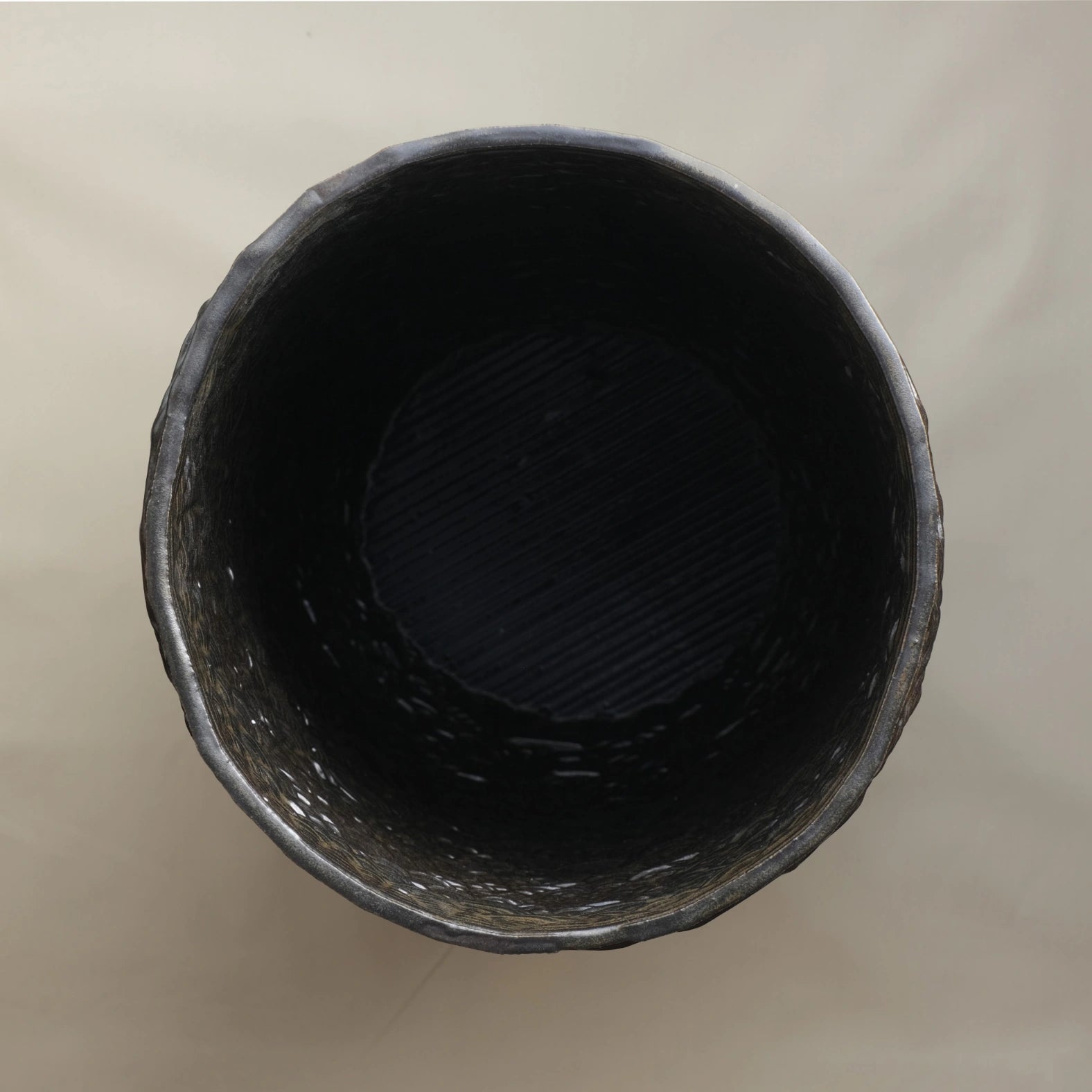 Tall black Ceramic floor vase 3D printed top view #color_black