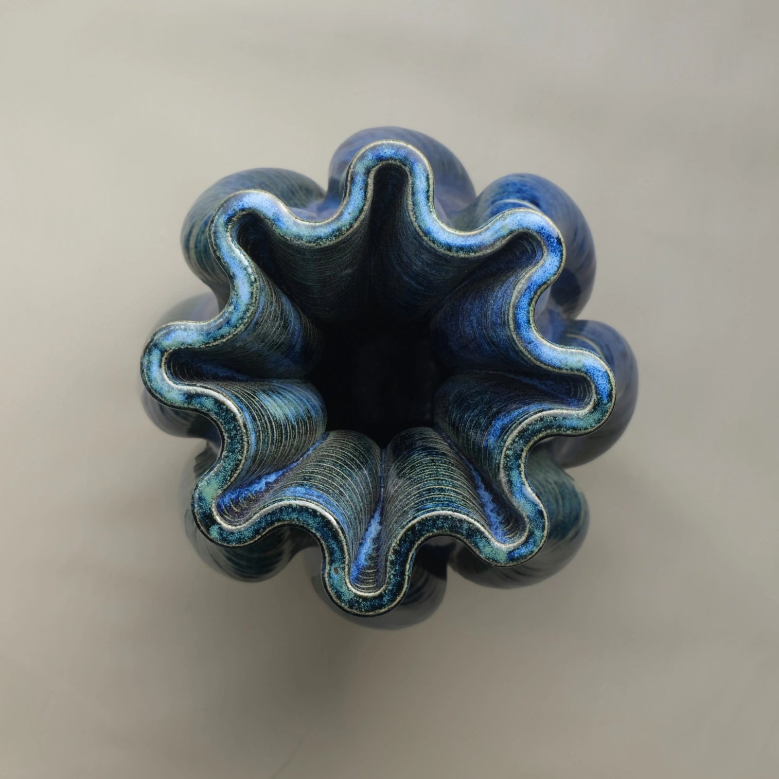 Designer blue Ceramic Table Vase 3D printed top view #color_sapphire blue