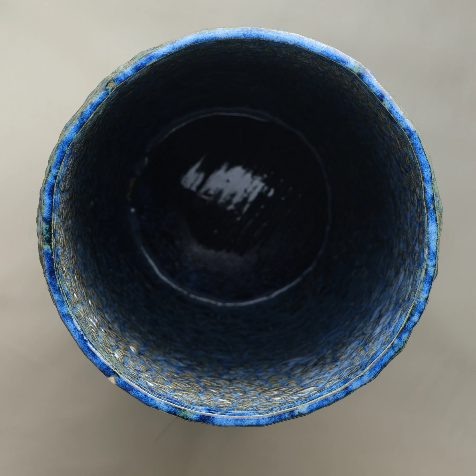 Tall blue Ceramic floor vase 3D printed top view #color_sapphire blue