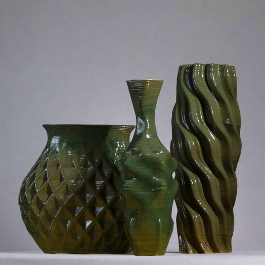 Digitally handmade ceramic vases