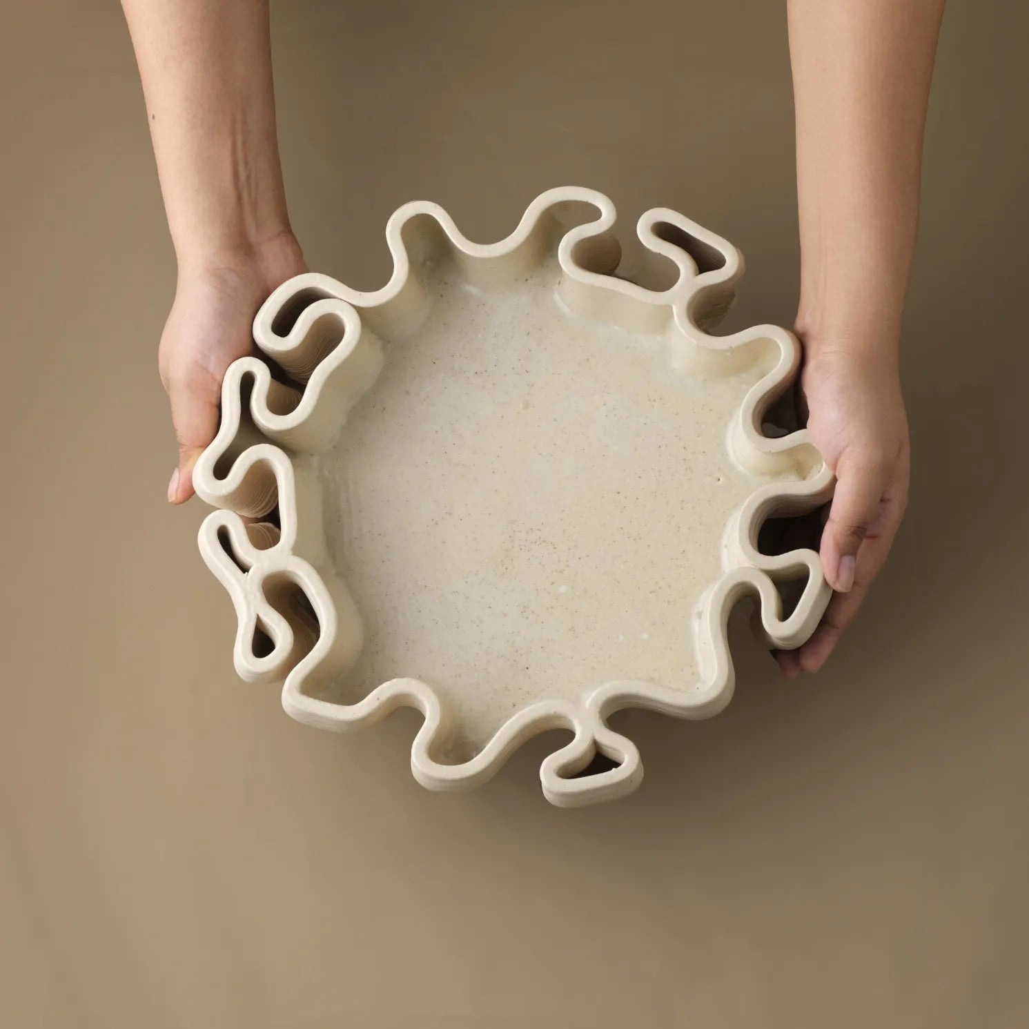 Round white Ceramic Decorative Tray 3D printed size demo #color_white